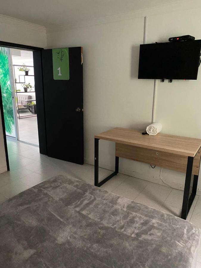 Cocobamboo Hotel Medellin Bagian luar foto