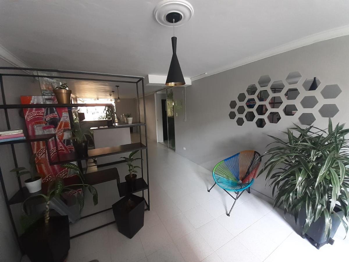 Cocobamboo Hotel Medellin Bagian luar foto