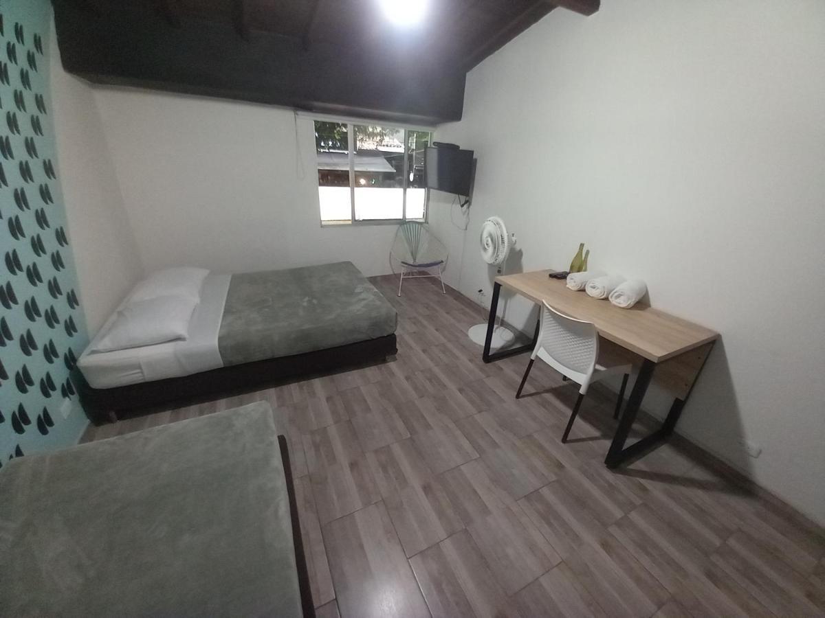 Cocobamboo Hotel Medellin Bagian luar foto